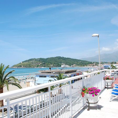 Hotel Villa Eleonora Scauri  Eksteriør billede