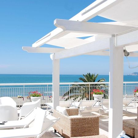 Hotel Villa Eleonora Scauri  Eksteriør billede