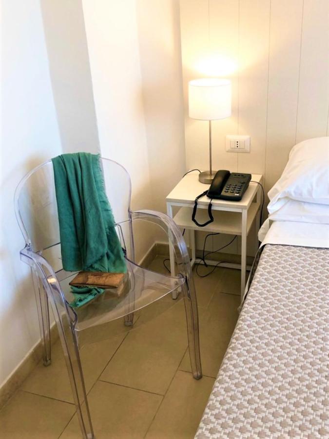 Hotel Villa Eleonora Scauri  Eksteriør billede