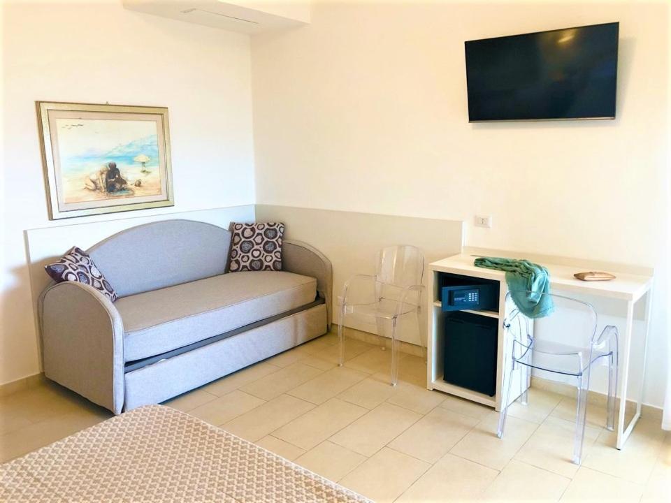 Hotel Villa Eleonora Scauri  Eksteriør billede