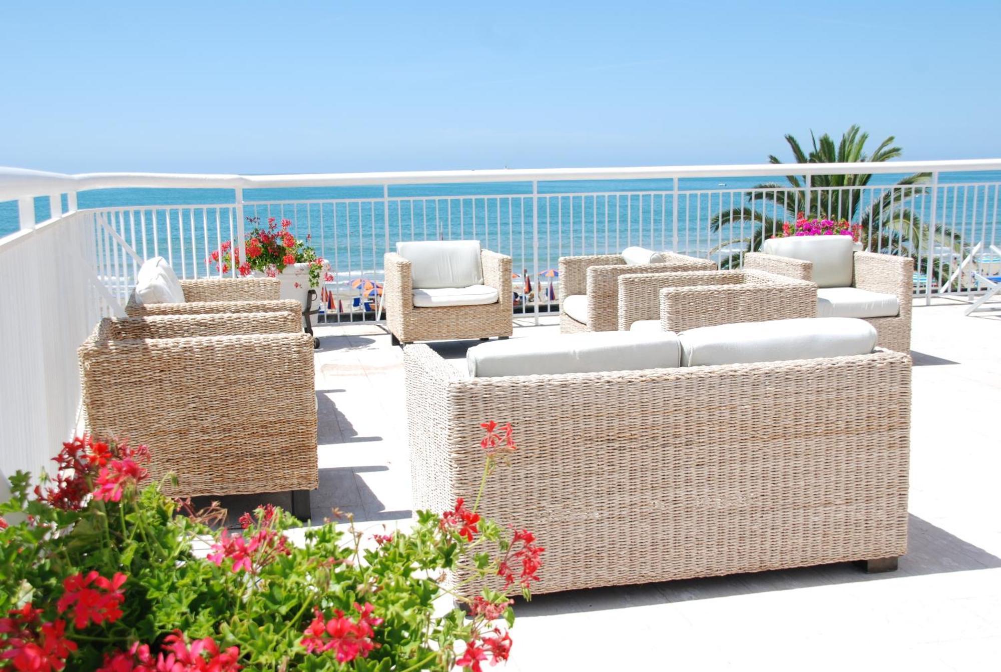 Hotel Villa Eleonora Scauri  Eksteriør billede