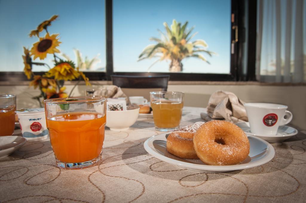 Hotel Villa Eleonora Scauri  Eksteriør billede