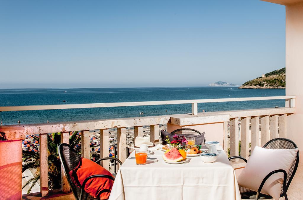 Hotel Villa Eleonora Scauri  Eksteriør billede